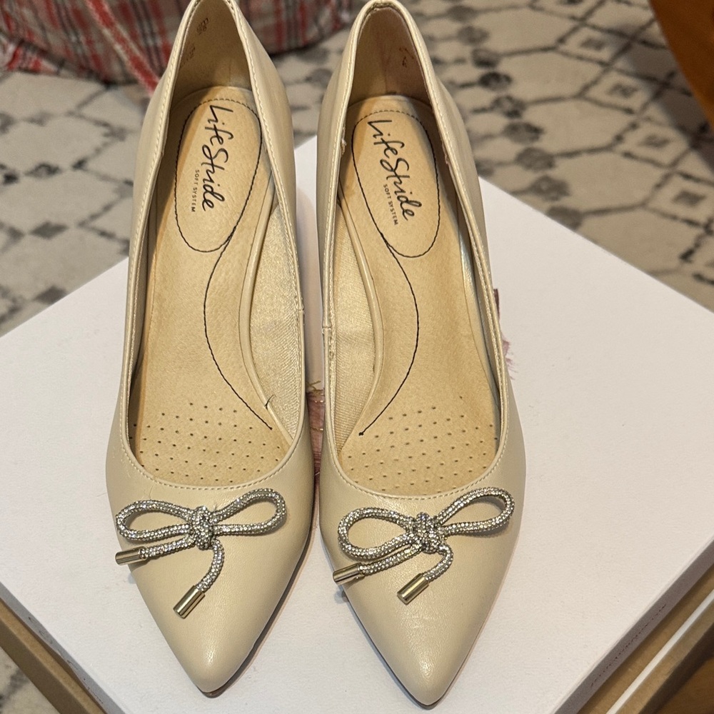 Life Stride Women's Beige Heels with Silver Bow